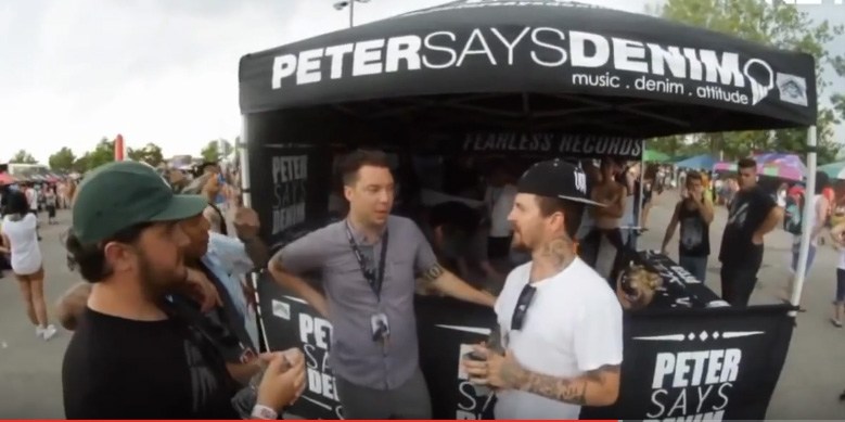 Peter Says Denin di Amerika