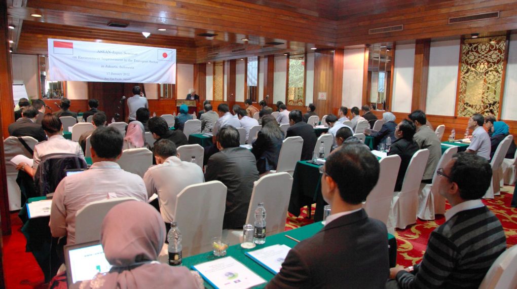 [img.7] Memasarkan Properti lewat Seminar