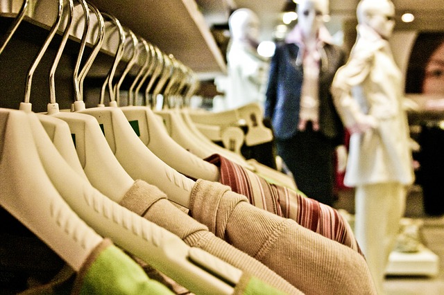 [img.2] Pasar-tempat-bisnis-baju
