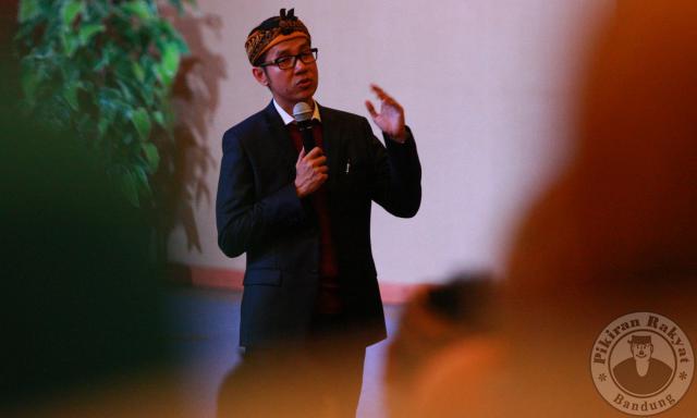 [img.3] Ippho Santosa