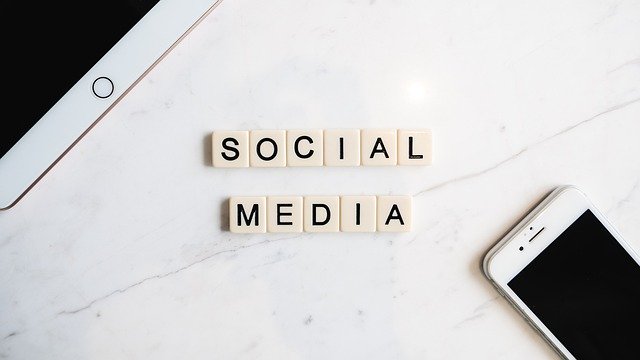 [img.10] Social-Media Ads